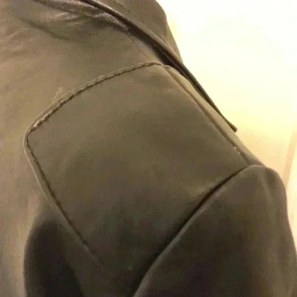IZOD leather coat with zipper front. - Picture 7 of 12